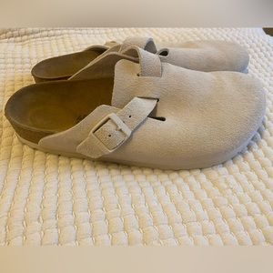 Suede Boston Birkenstock Clog